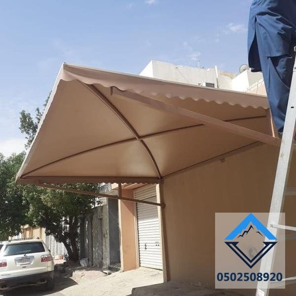 مظلات سيارات
